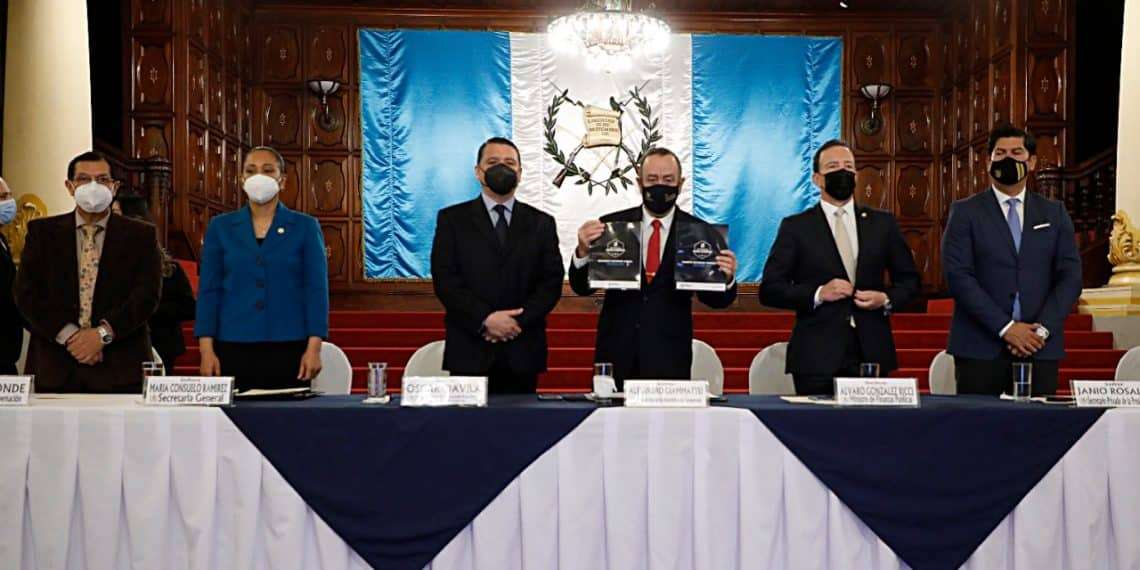 De 300 alertas entregadas a la comisión presidencial contra la corrupción 17 son investigadas