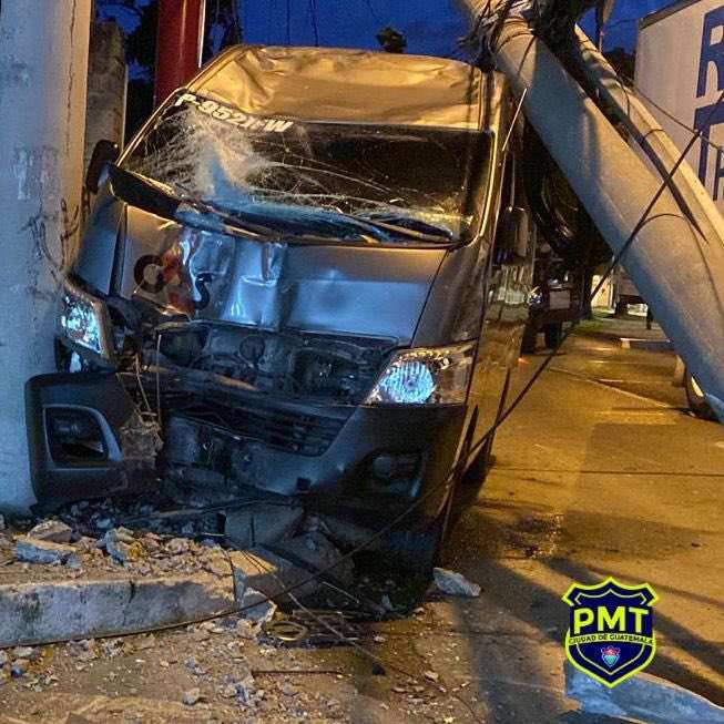 Problemas de transito en la Avenida Petapa (Video)