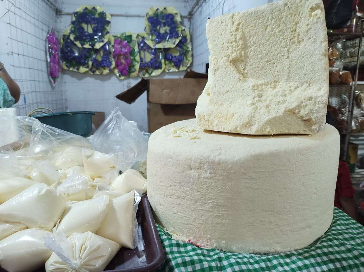 Advierten alerta epidemiológica por consumo de queso artesanal