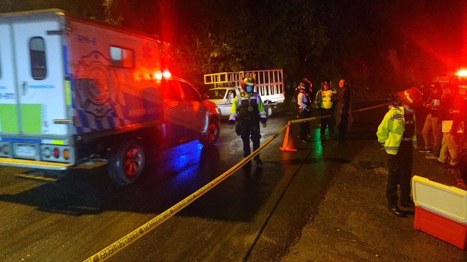 Localizan cadáver envuelto en nailon en ruta a Ciudad Quetzal