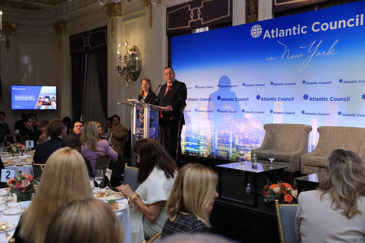 Giammattei participa en Cumbre sobre la transformación de la Educación 2022