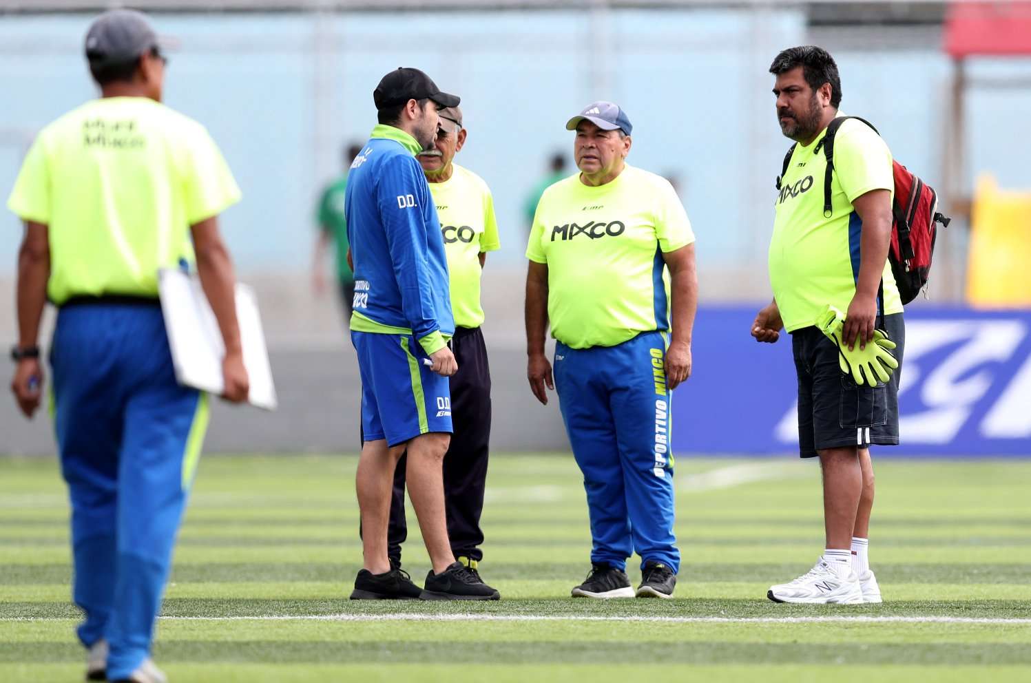 Julio Gómez no es más técnico del Deportivo Mixco