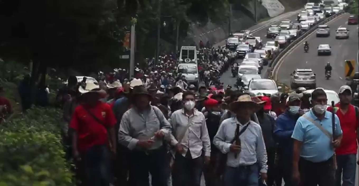 URGENTE | Manifestaciones avanzan en zona 6 y bulevar Vista Hermosa zona 15