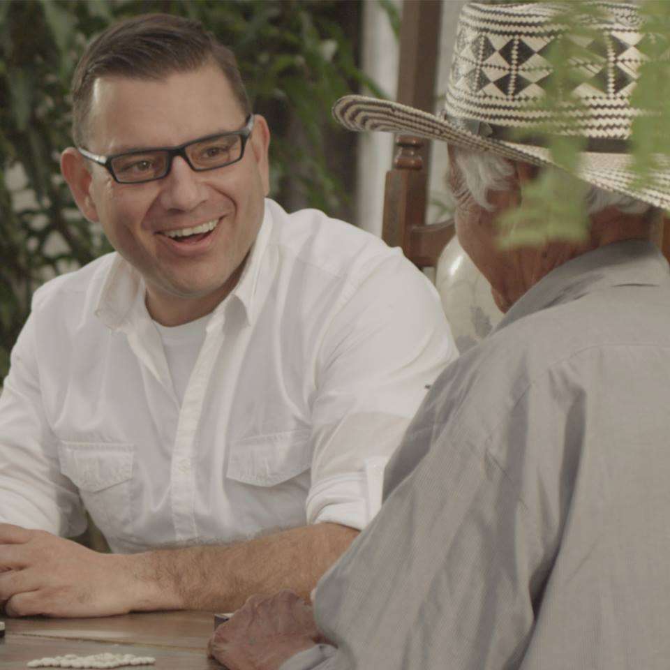 Manuel Baldizón se reactiva en Facebook