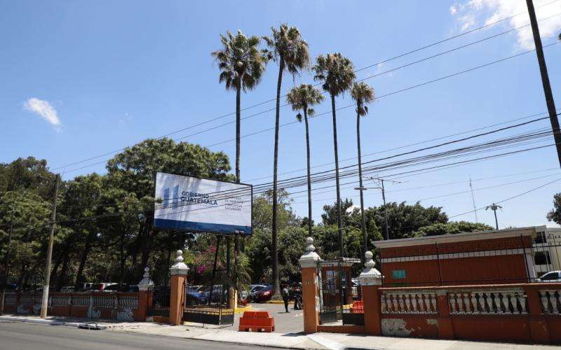 Ministro de Ambiente asegura que «no es cierto que quieran un Super Ministerio»