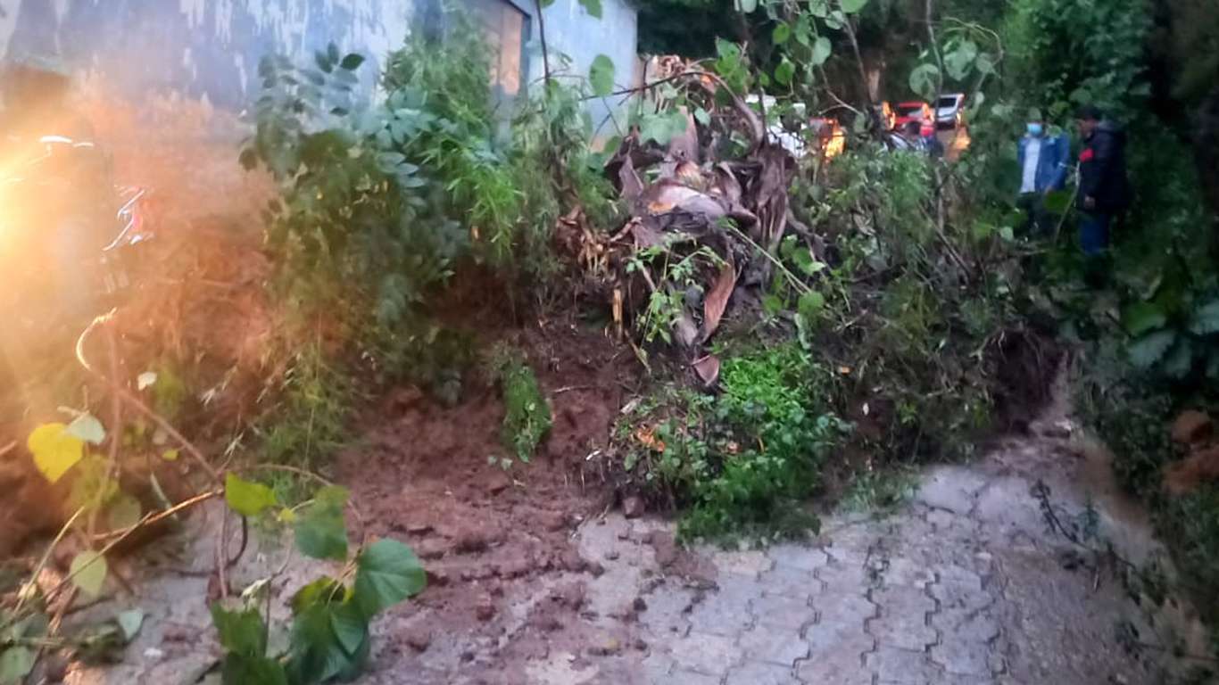 bloqueo-aldea-el-manzanillo