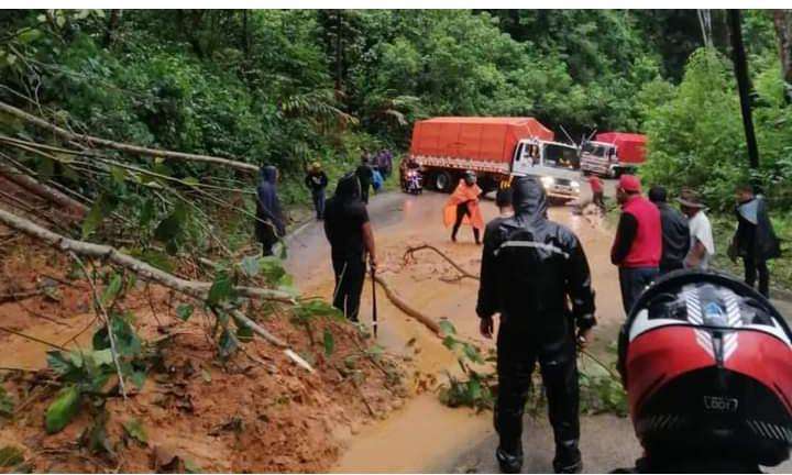Depresión tropical Julia mantiene vientos de 55 kilómetros por hora