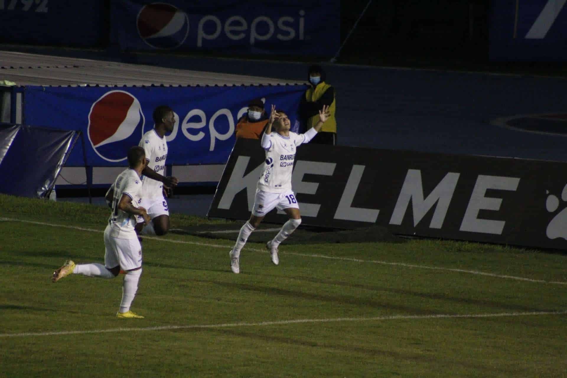 ¿Había posición adelantada en el gol de Comunicaciones a Xinabajul?