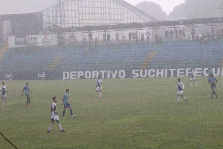 Partido entre Suchitepéquez y Puerto San José se suspendió por lluvia en la Primera División del Futbol de Guatemala