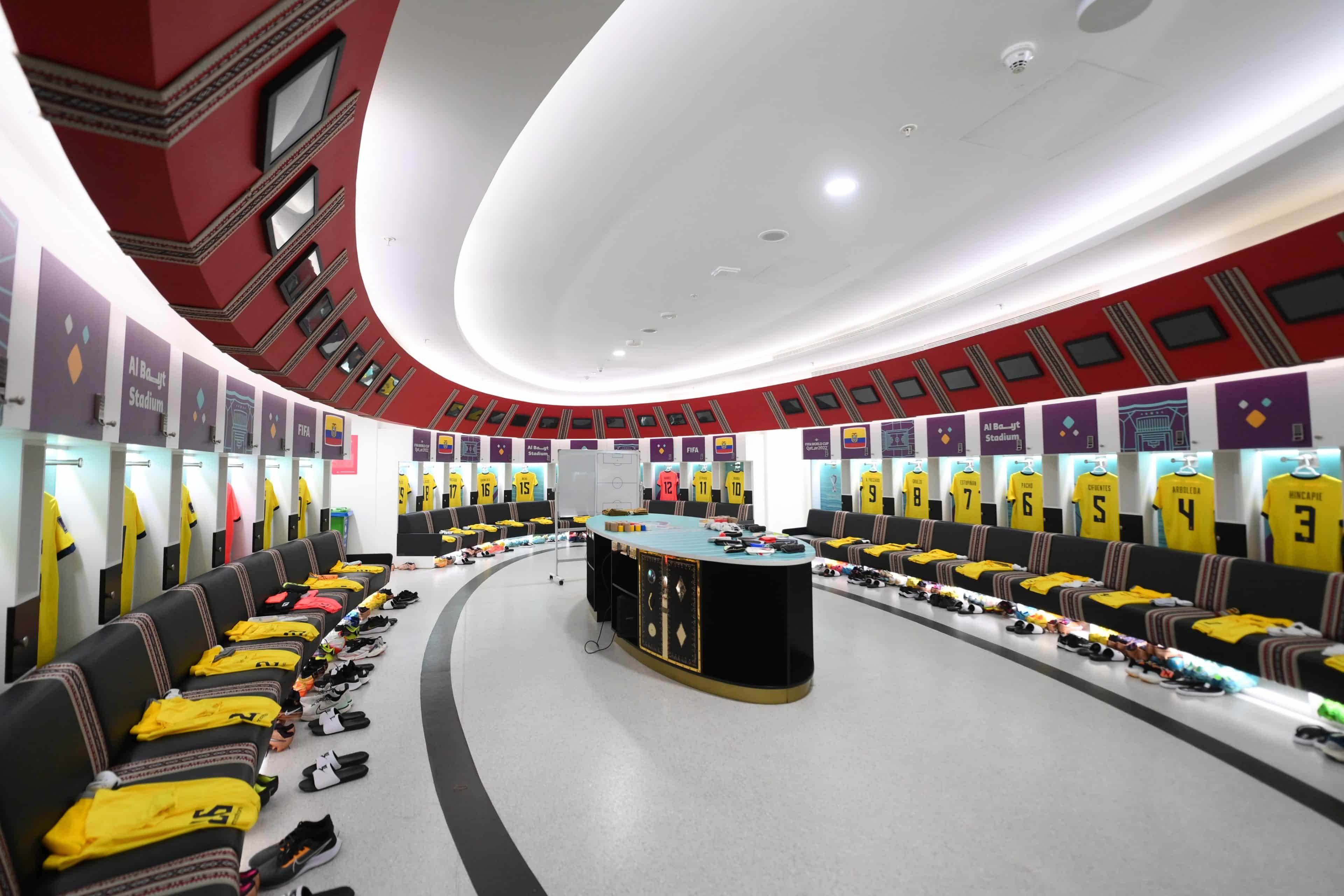 Alineaciones Qatar y Ecuador