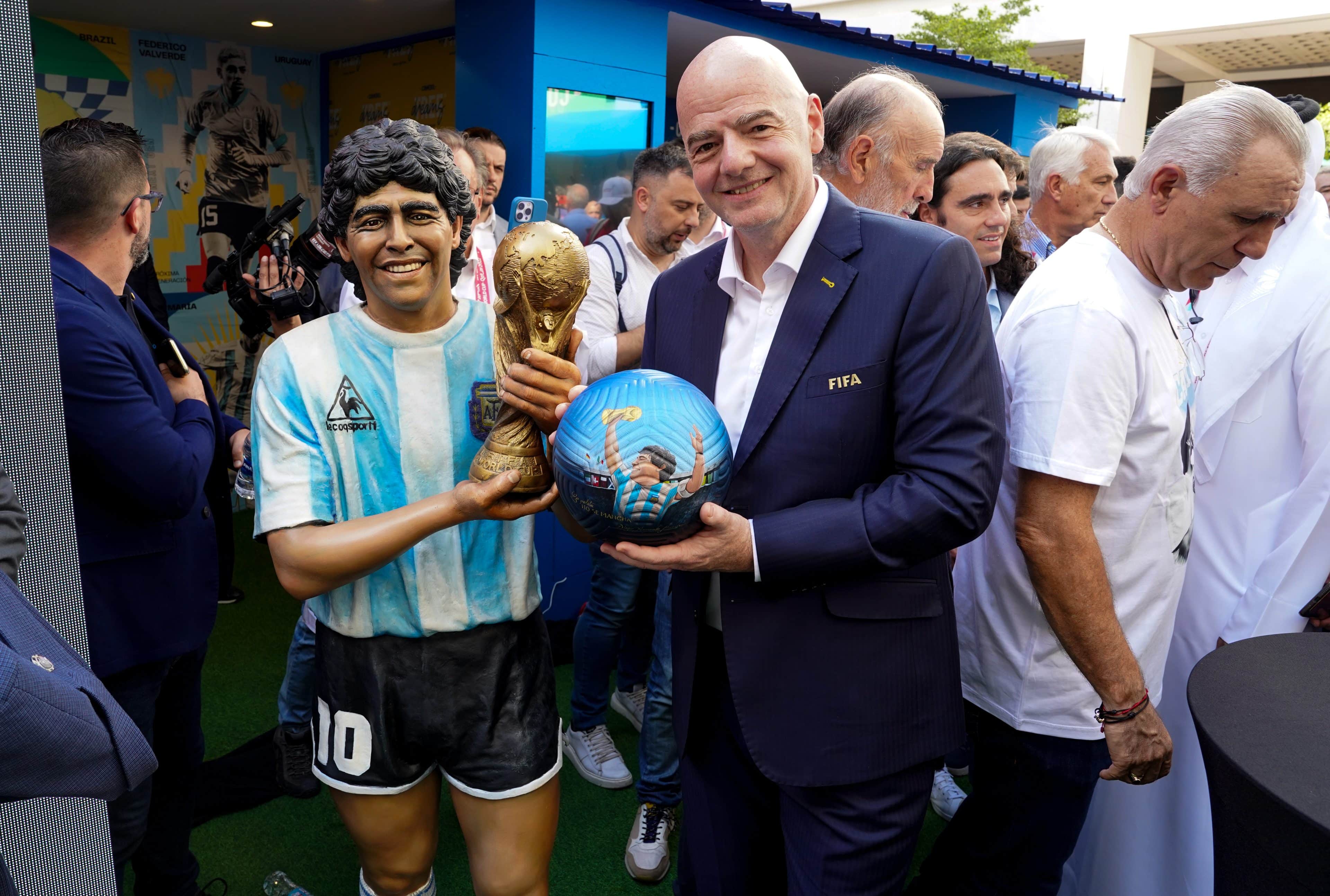 Gianni Infantino Maradona