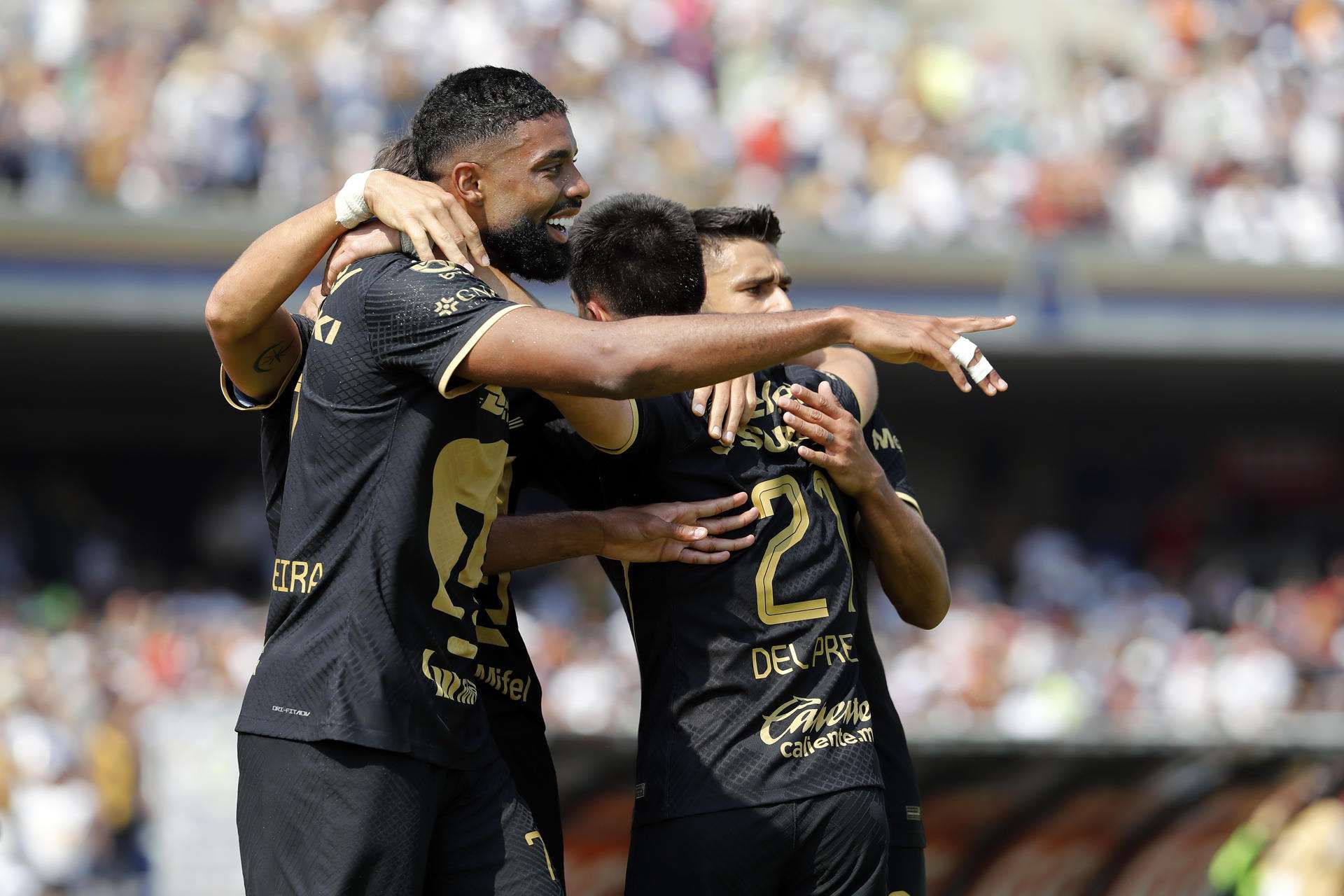 Pumas sin Dani Alves
