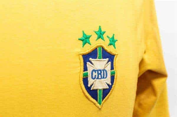 Camiseta que vistió Edson Arantes do Nascimento 'Pelé' en un partido entre Brasil y Chile en 1970