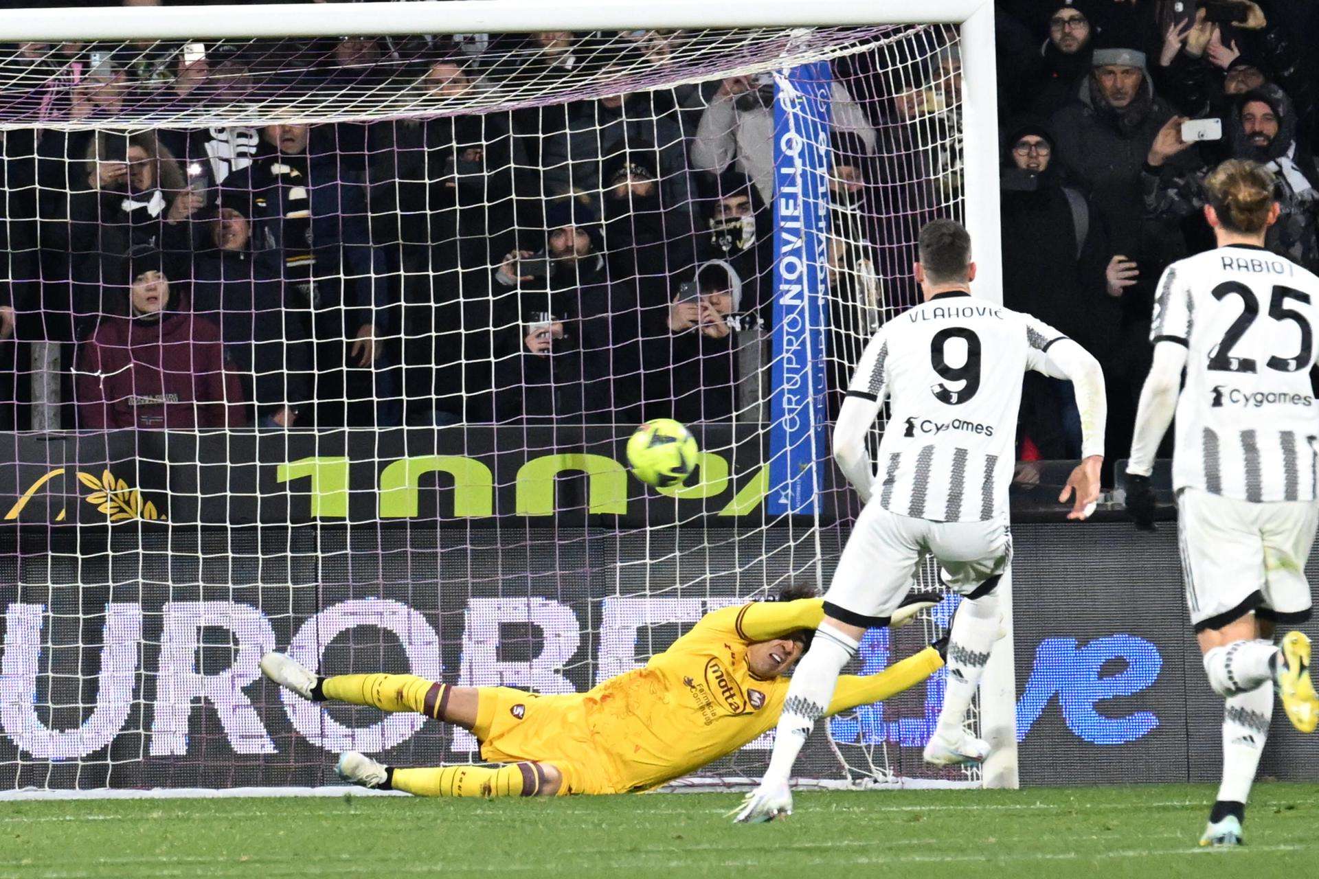 Juventus vs Memo Ochoa