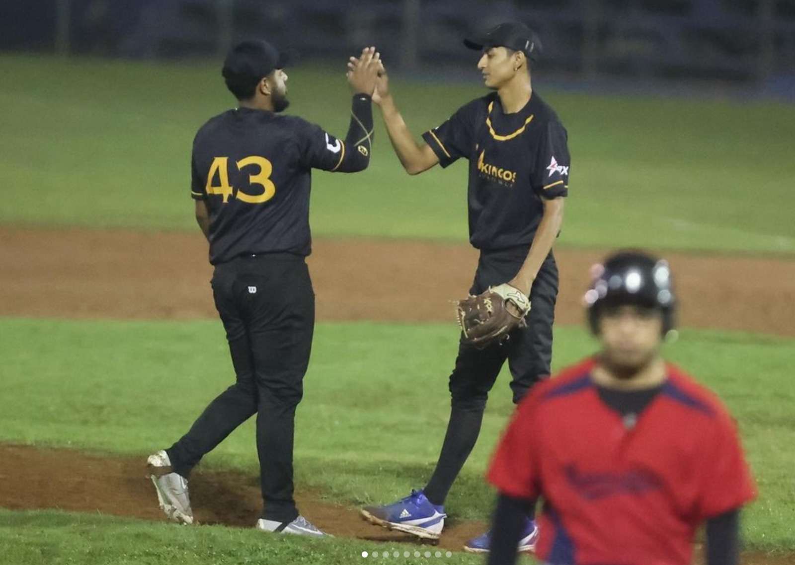 Béisbol Vikingos Huracanes