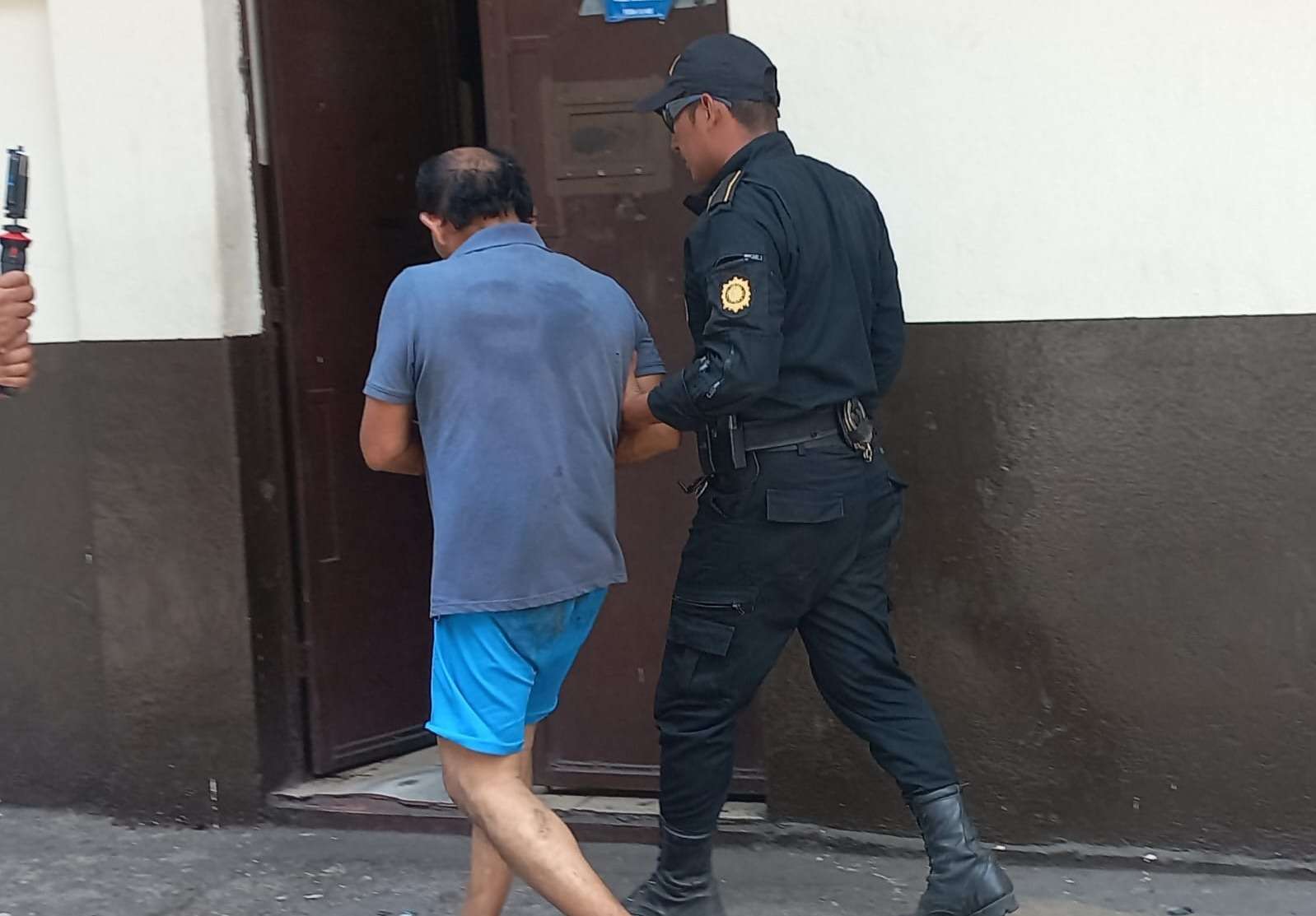 Secuestró y violó a un niño: PNC detiene a un hombre de 64 años en flagrancia