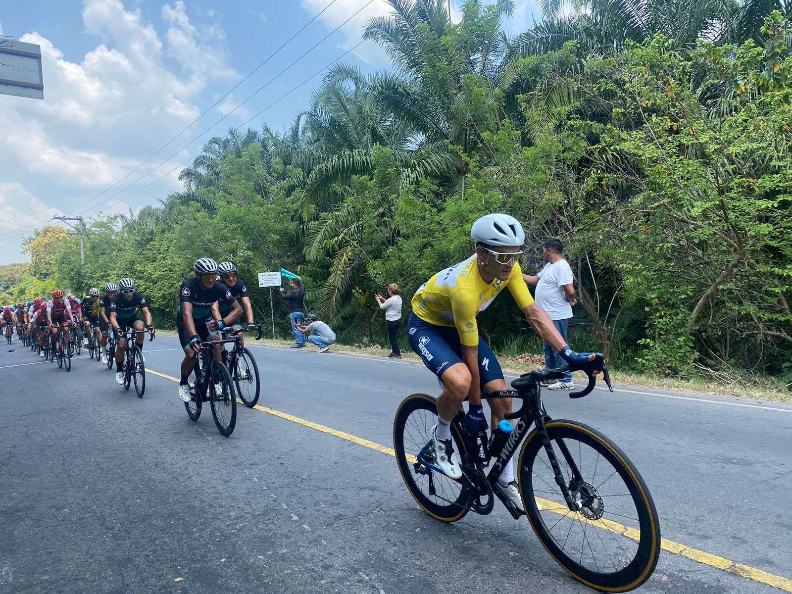 Vuelta Bantrab Team Medellín Miguel Ángel Superman López