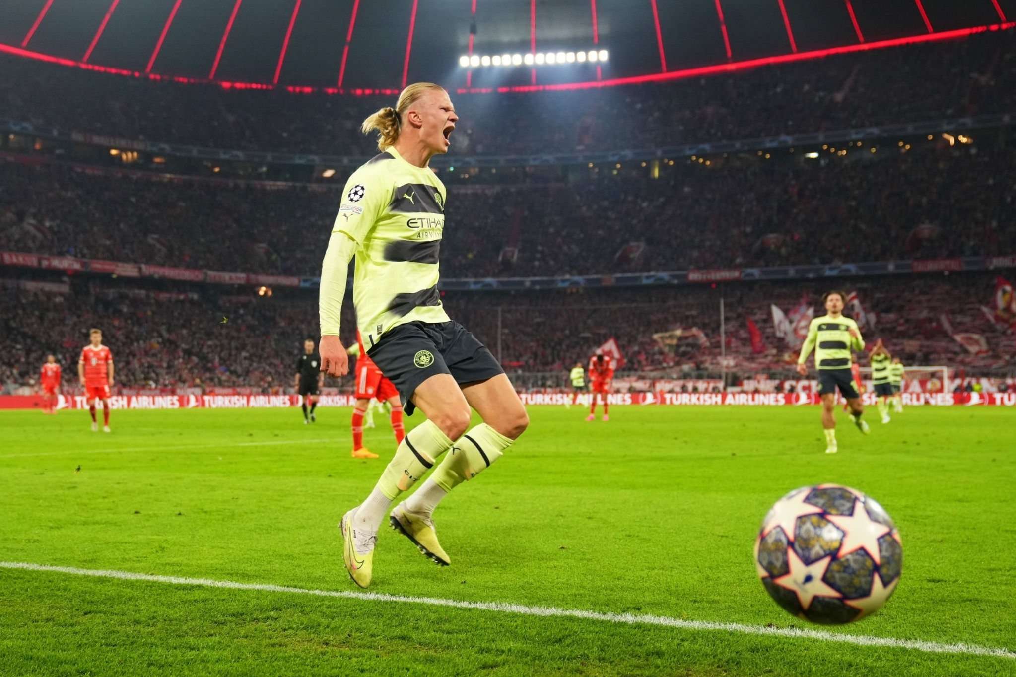 Manchester City a semifinales