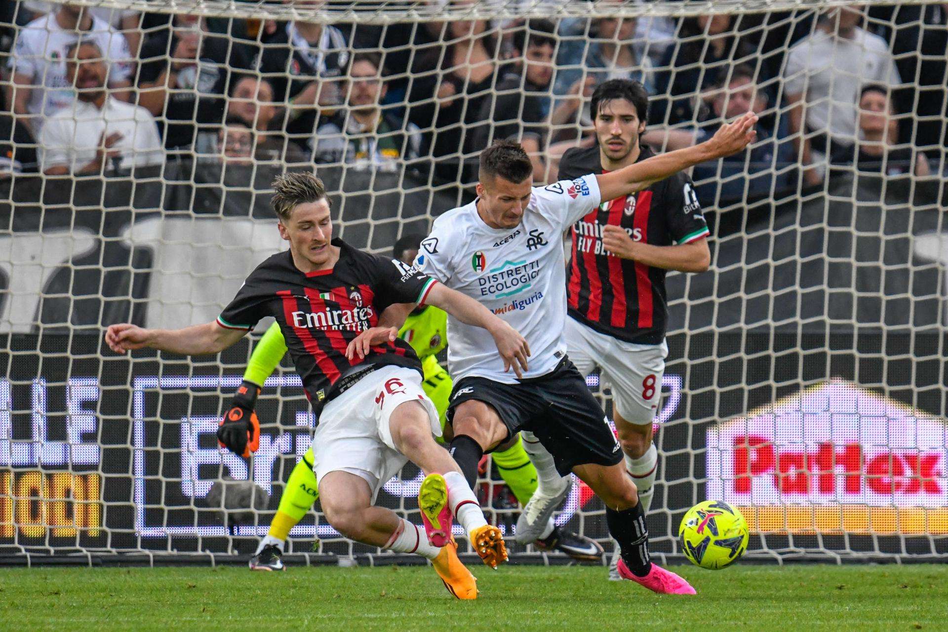 2-0. El Milan se distrae y el Spezia resucita