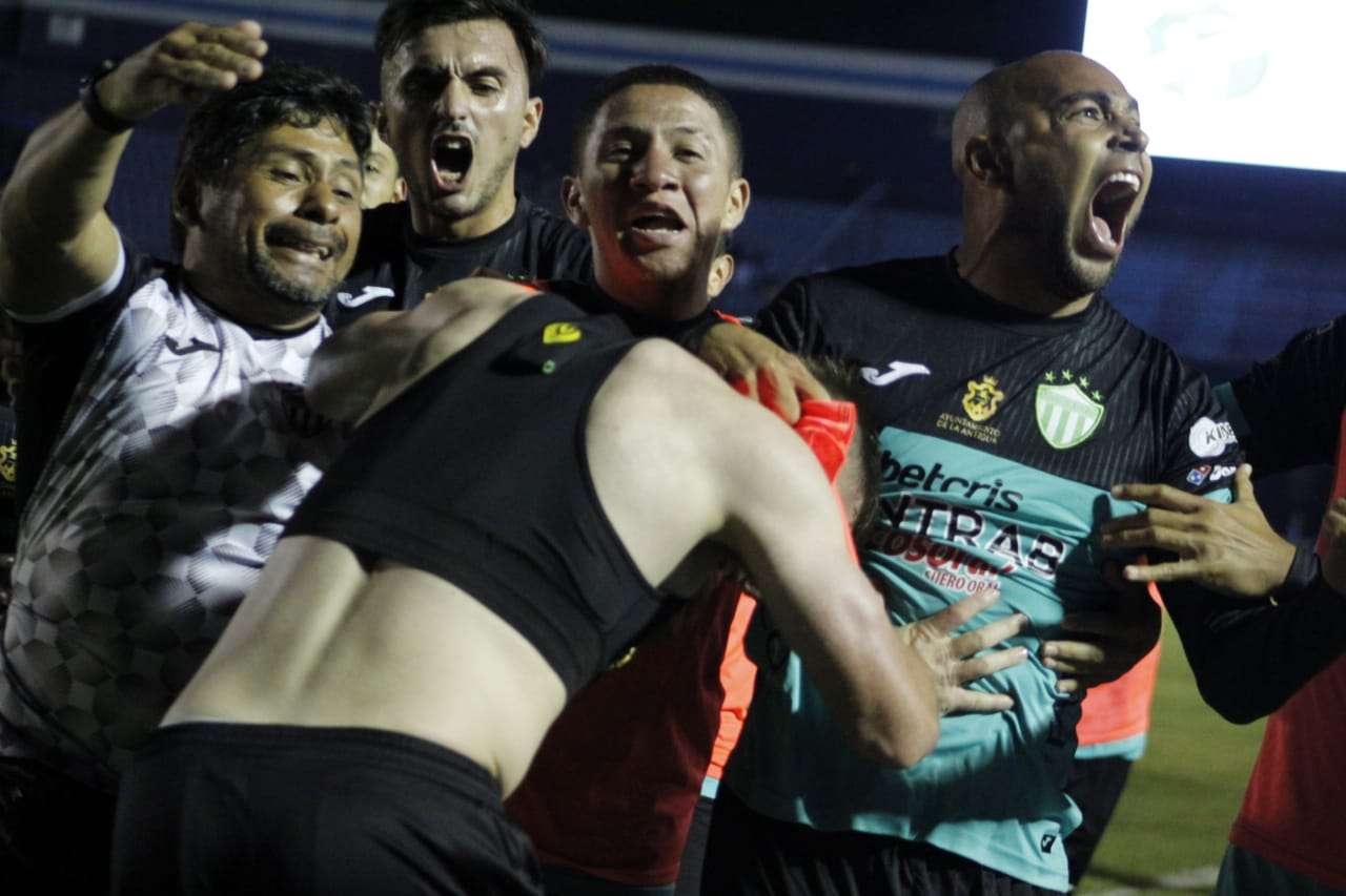 Comunicaciones vs Antigua Clausura jornada