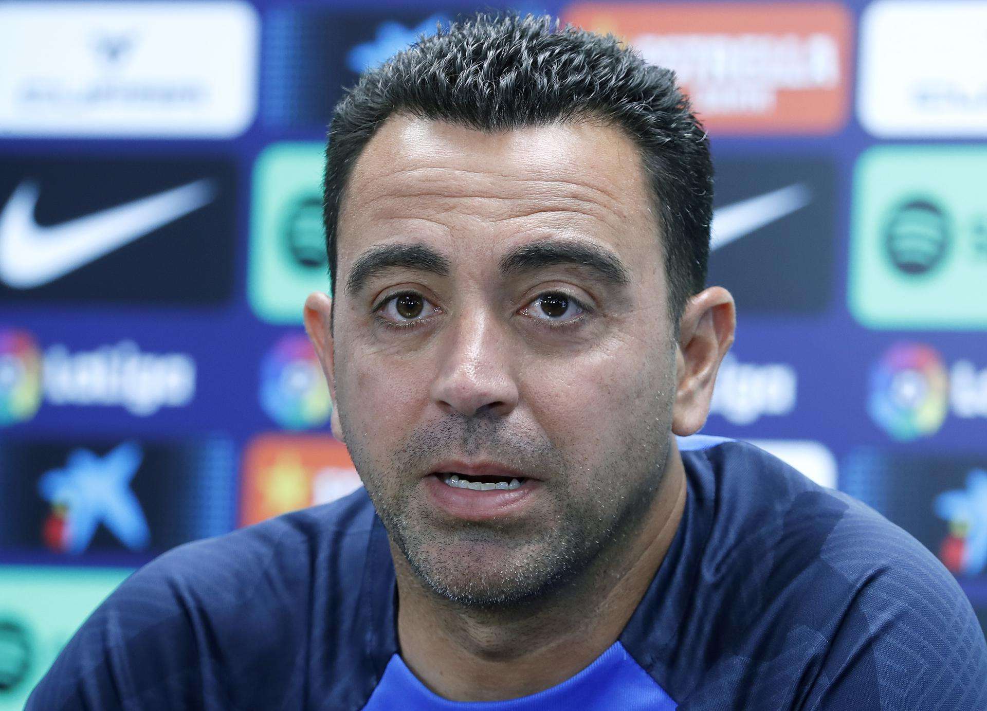 Xavi: "Me gustaría mucho que Messi volviera y él lo sabe"