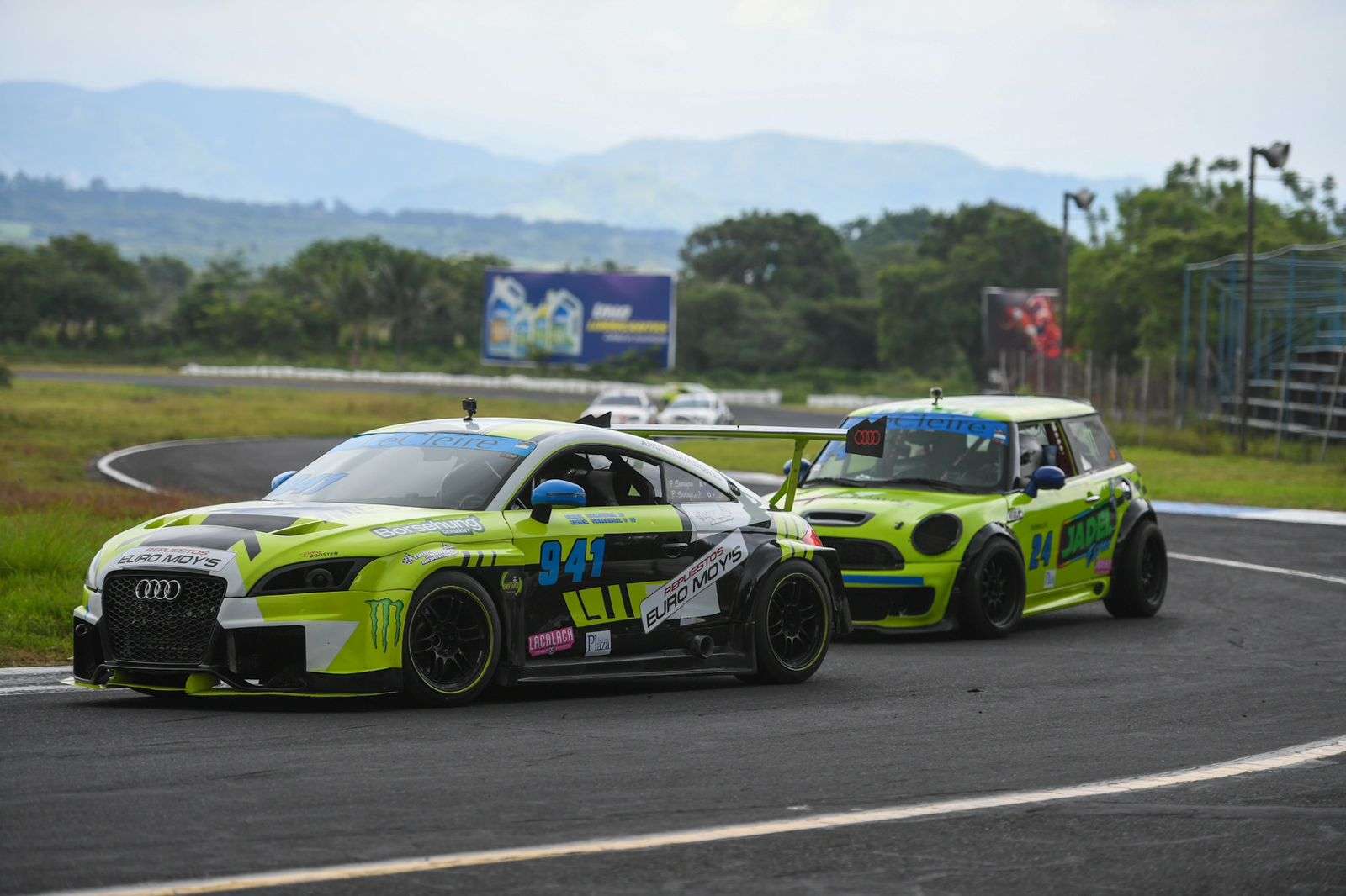 automovilismo Erick Samayo y Juan Pablo Diaz