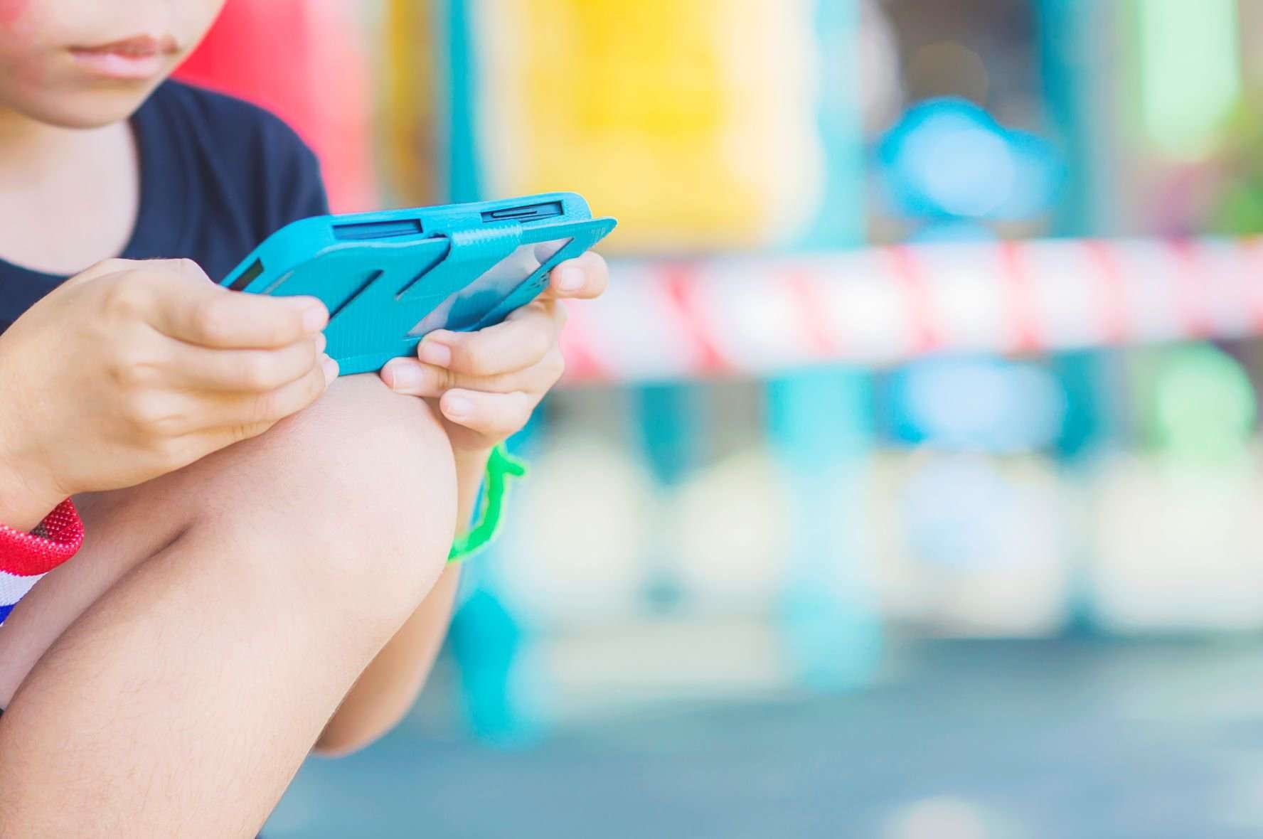 Un lugar de Irlanda dice "no" a los móviles para menores de 12 años