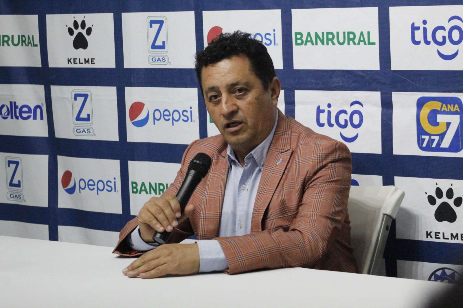 Roberto Montoya Cobán Imperial