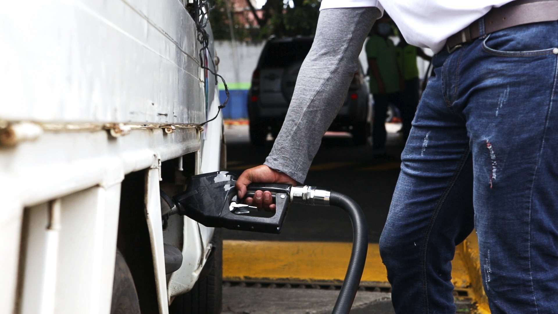 ¿Cuándo disminuirá el precio del galón de gasolina?