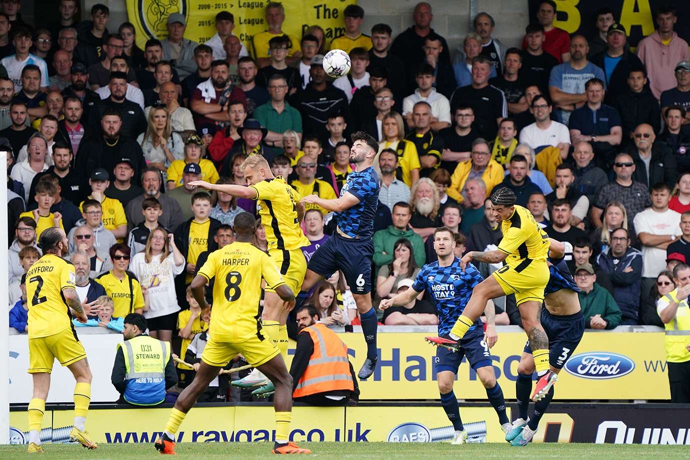 CRÓNICA | Derby County golea con Mendez titular