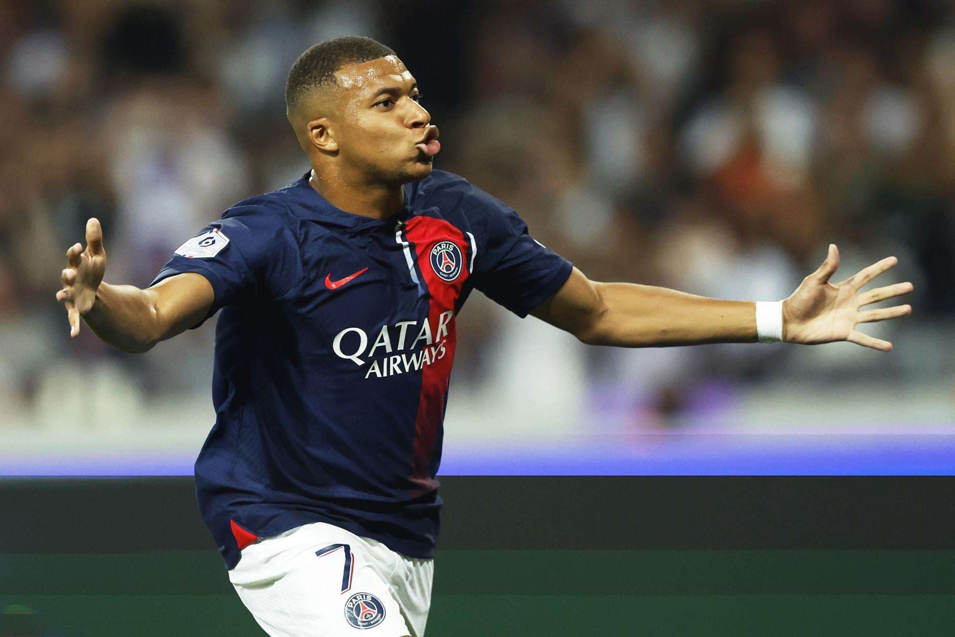 Al-Khelaifi pide Balón de Oro para Mbappé y dice que los problemas se quedaron en familia