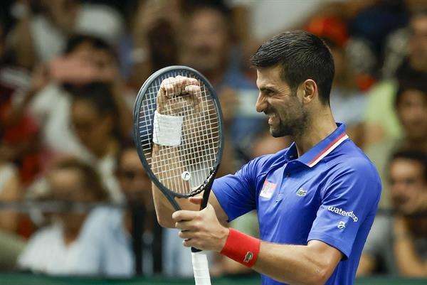 Djokovic pone a Serbia en la final de Copa Davis