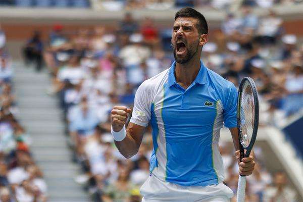 Novak Djokovic volvió a superar al estadounidense Taylor Fritz (9) y asegura su pase en el bolsillo para las semifinales del Abierto de Estados Unidos.