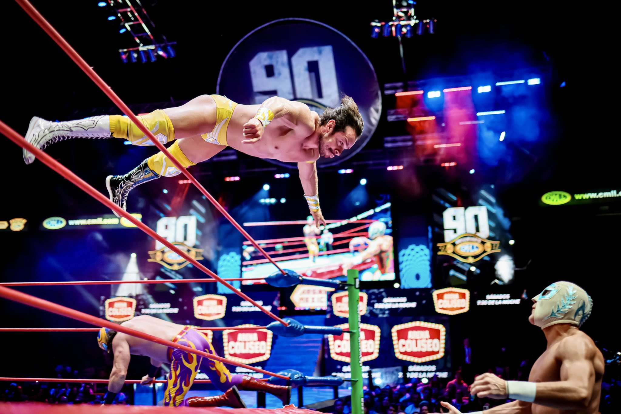 La lucha libre, un deporte importado de Estados Unidos, cumple 90 años en México