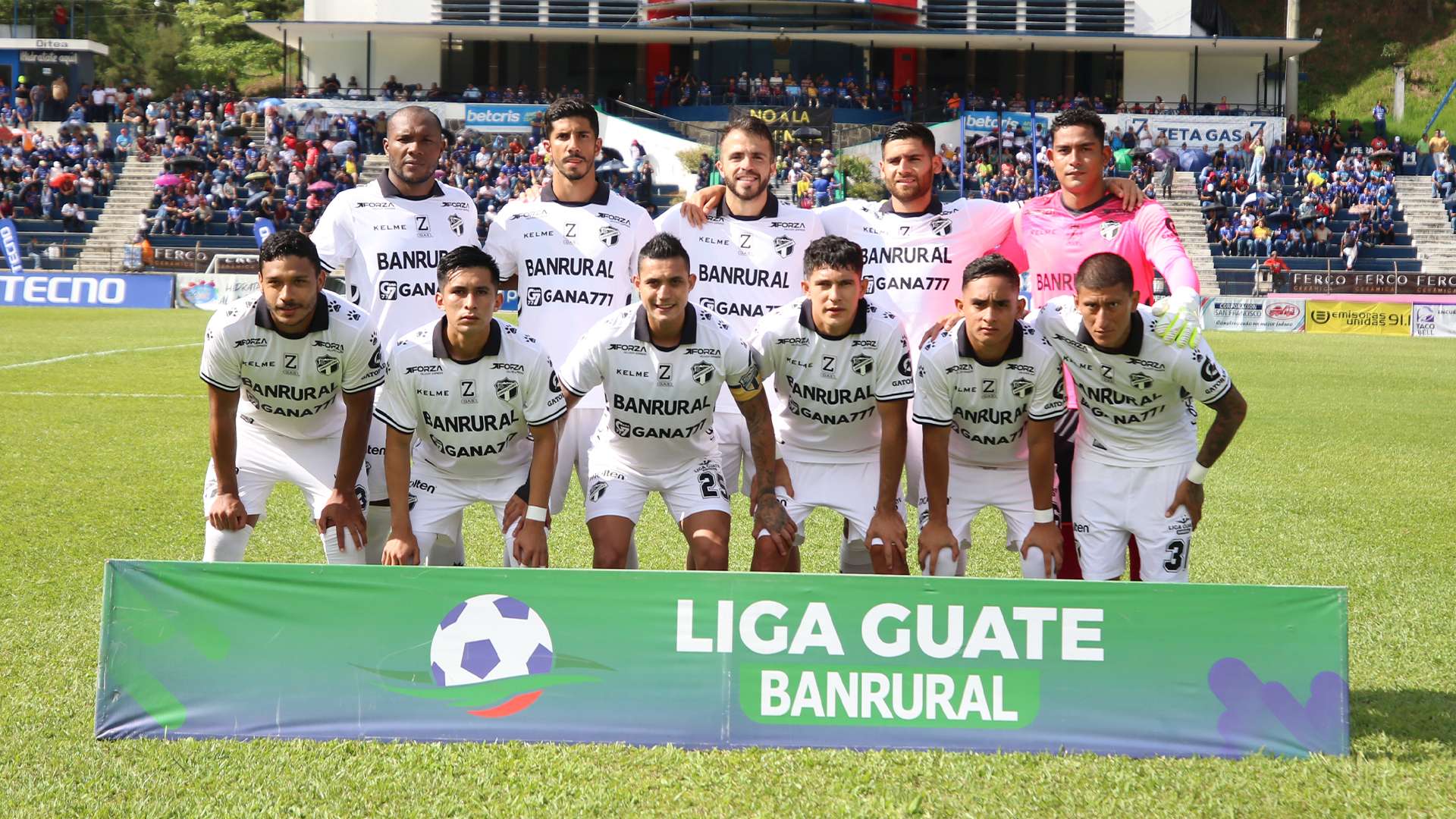 Cobán Imperial derrotó 2-1 en casa a Comunicaciones