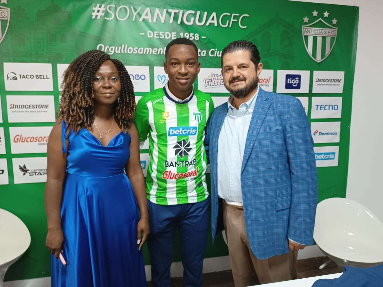 Antigua GFC presenta a Marvin Ávila Jr