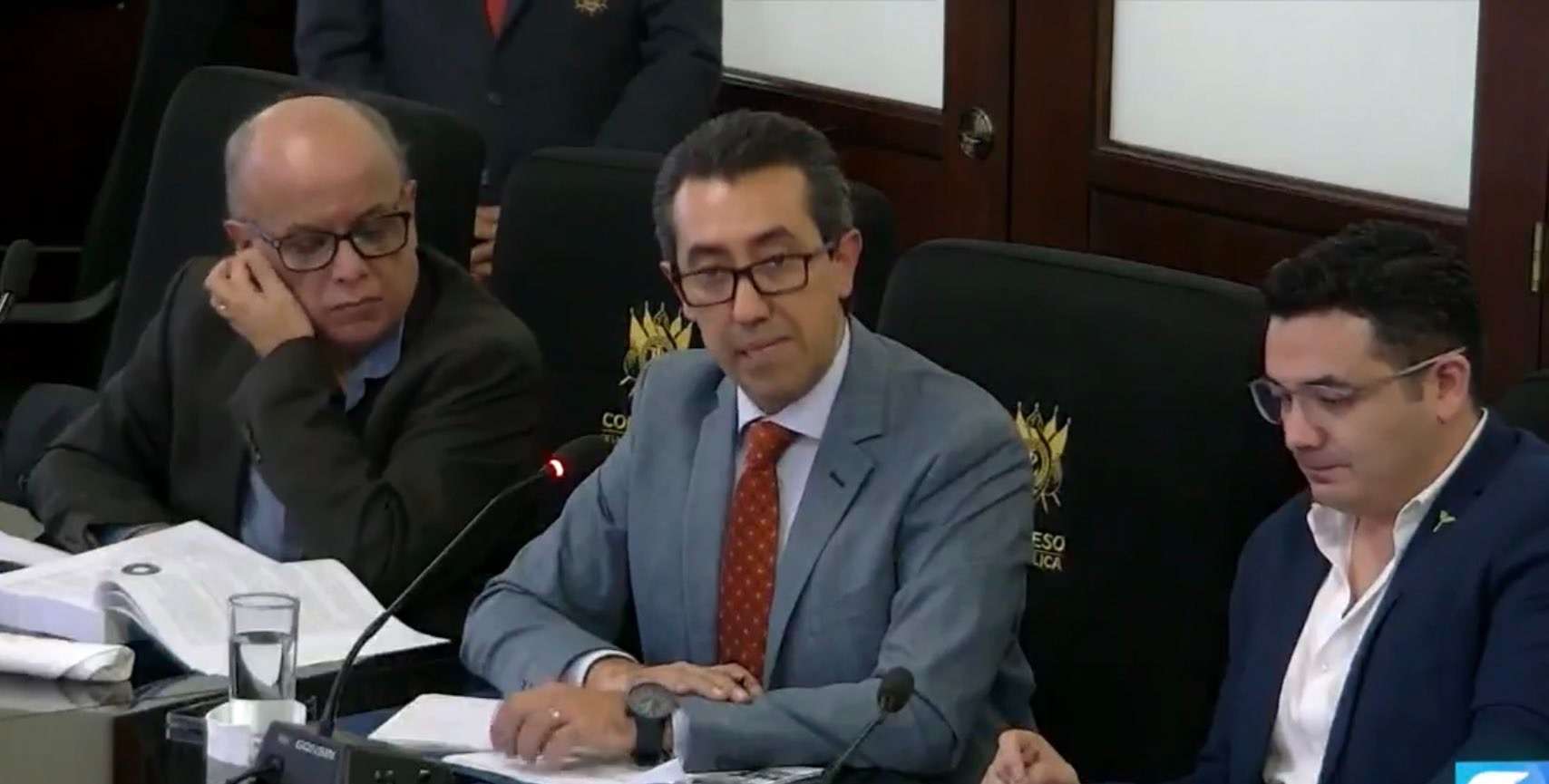 Gobierno de Transición Jonathan Menkos Finanzas