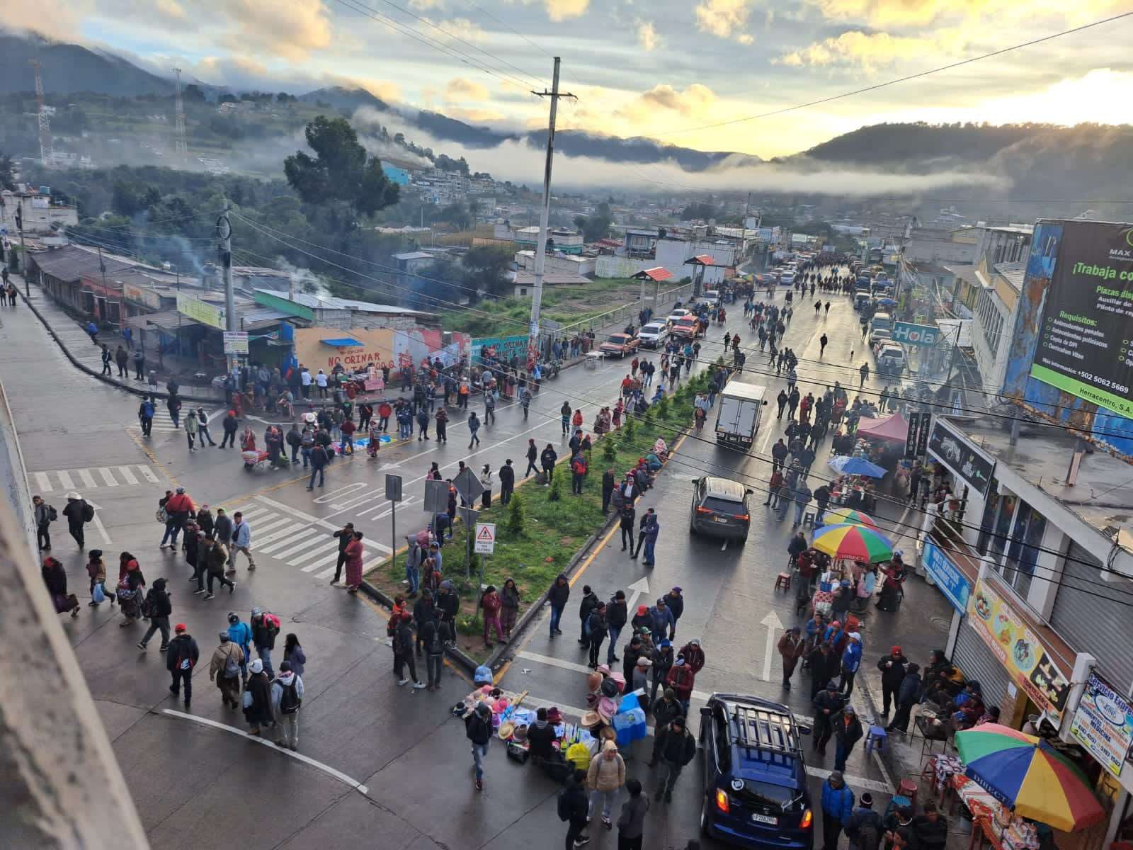 denunciados por presidente de terrorismo, bloqueos 48 cantones