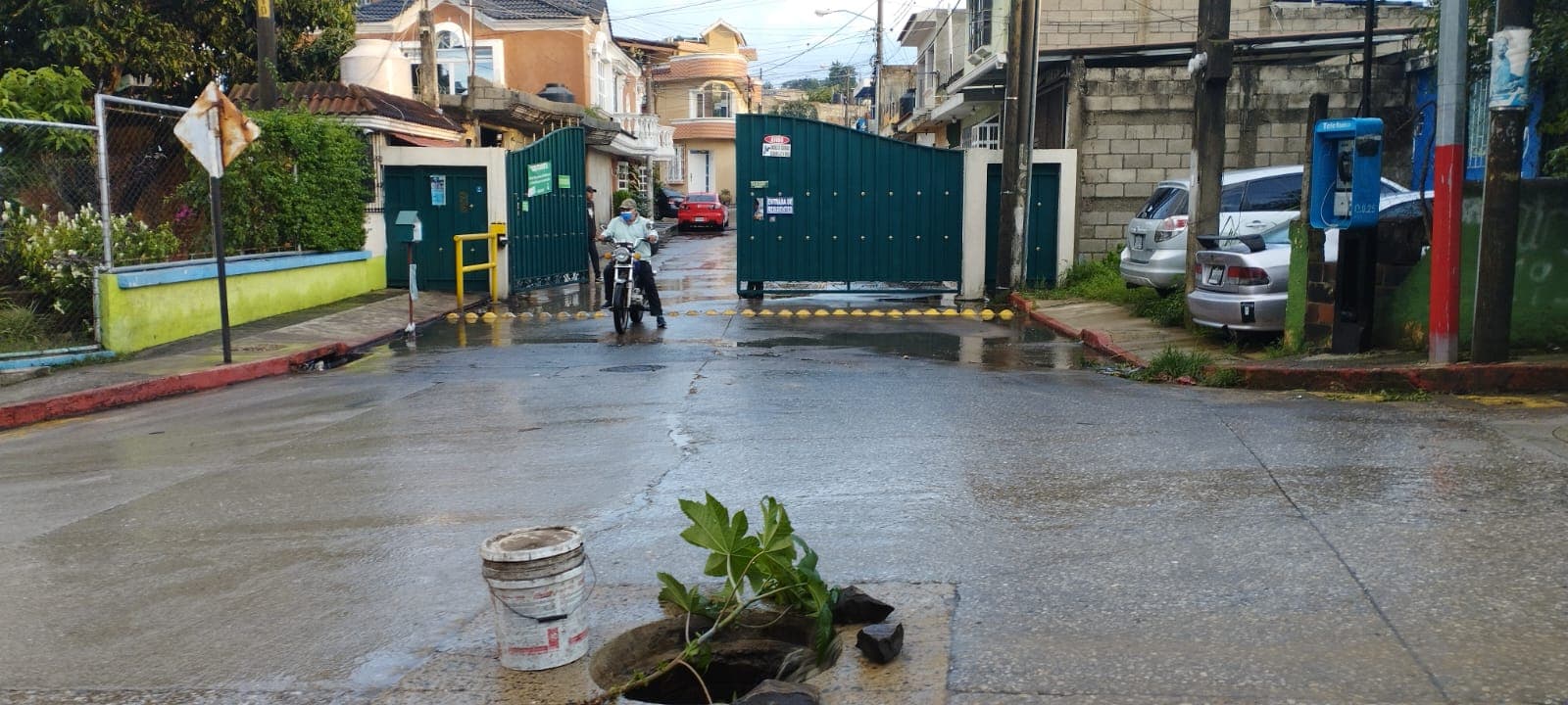 Lluvia provoca complicaciones a vecinos en zona 18 de la capital