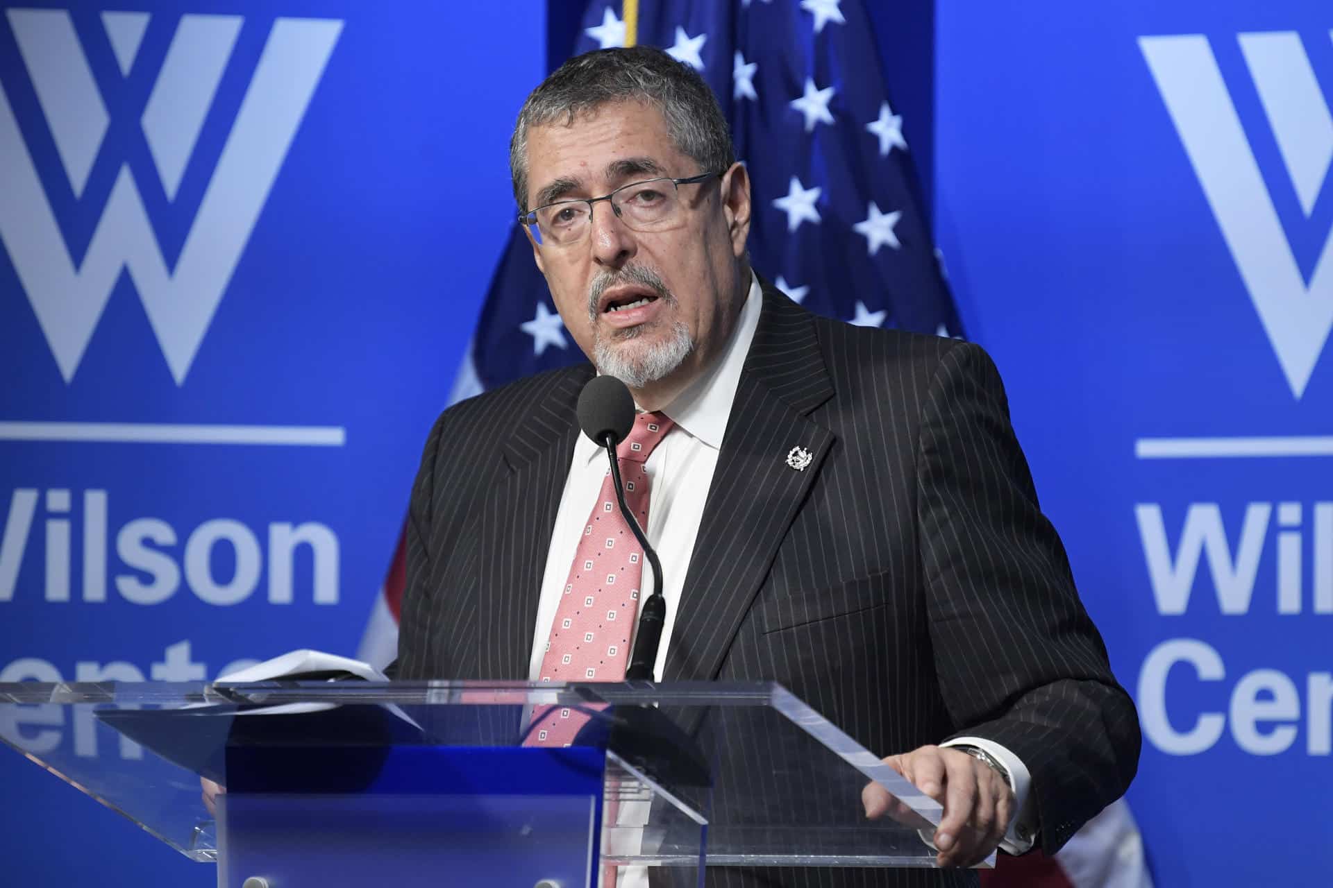 OEA pide a Guatemala que el proceso de transición continúe de manera pacífica