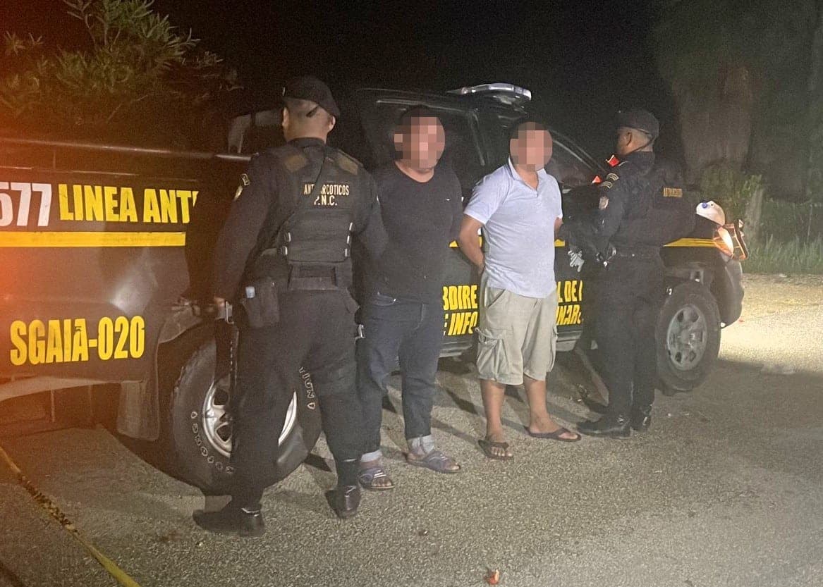 agentes antinarcóticos de la pnc