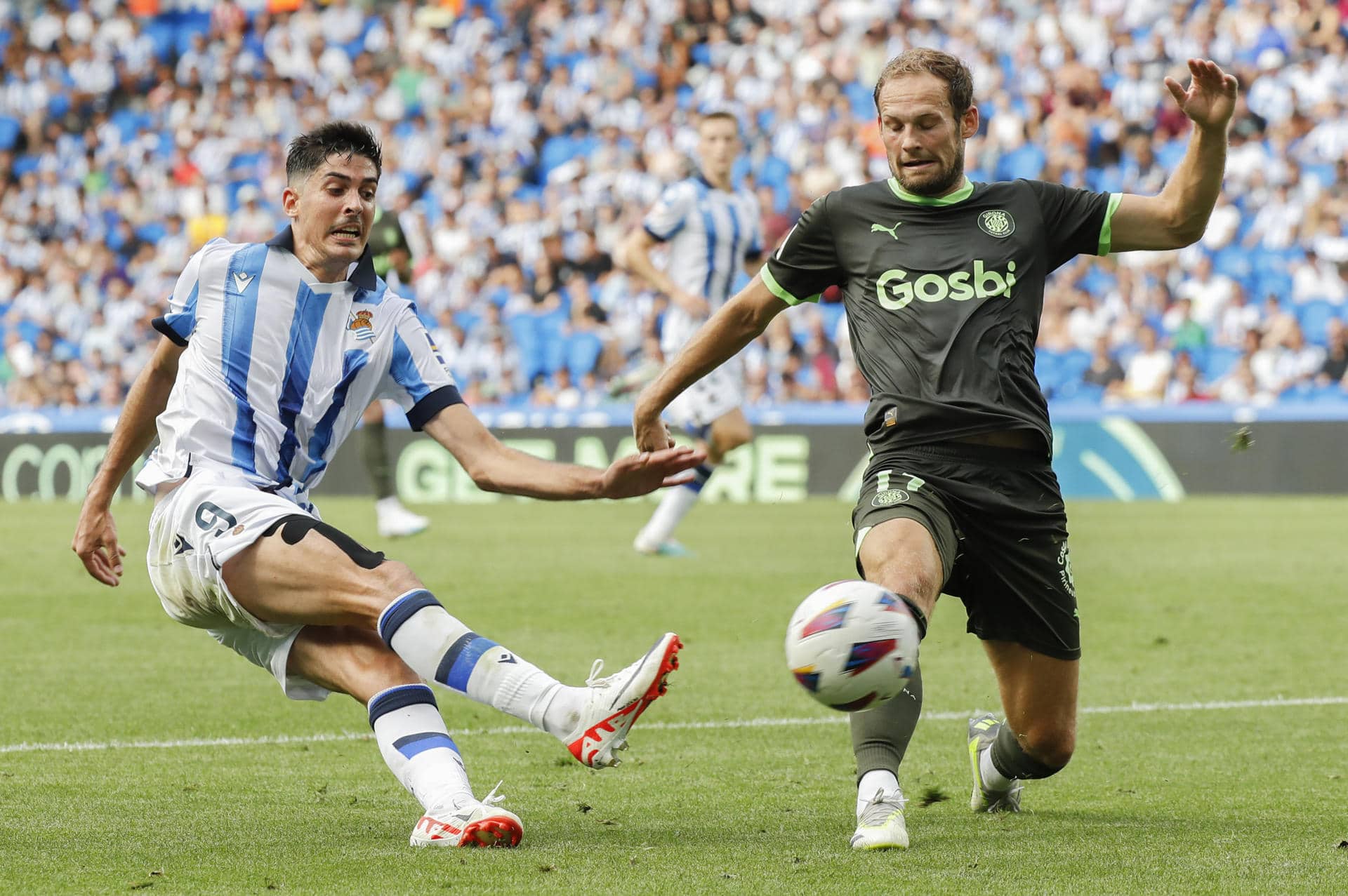 Carlos Fernández sufre una lesión y no estará con la Real Sociedad