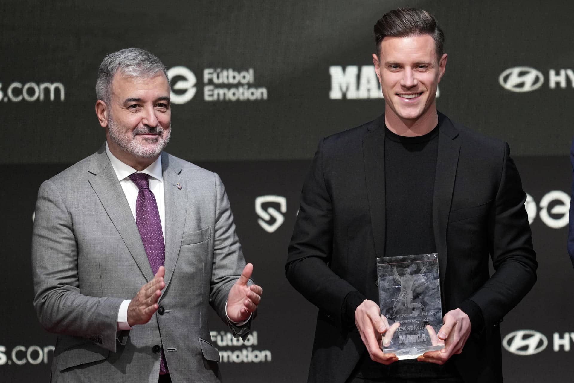 Ter Stegen responde por los dolores en la espalda que ha tenido