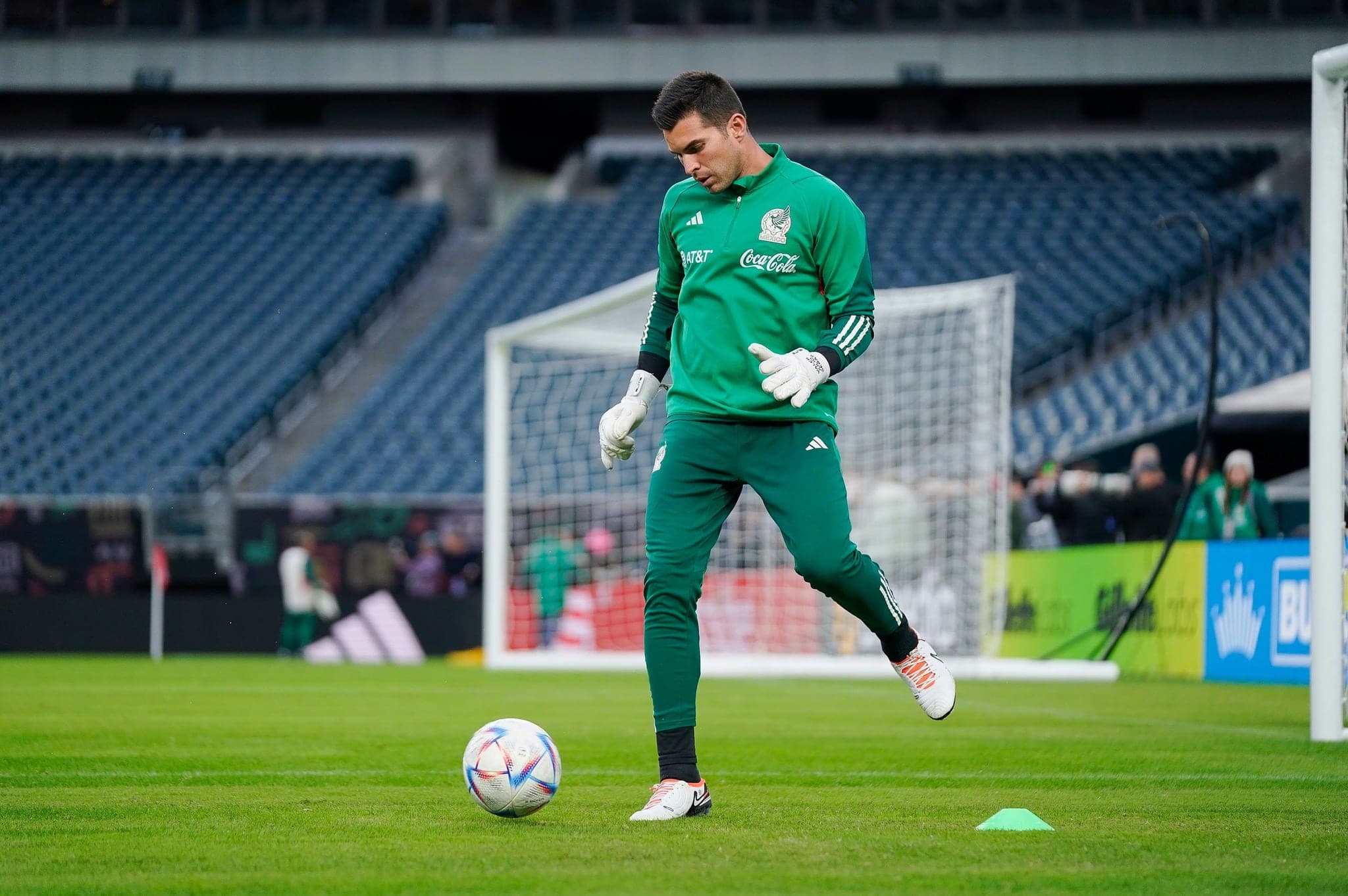 México ha convocado a Julio González, guardameta de los Pumas UNAM, para sustituir en al lesionado Guillermo Ochoa