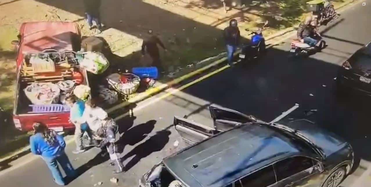 Vehículos colisionan en zona 15, hay niños lesionados