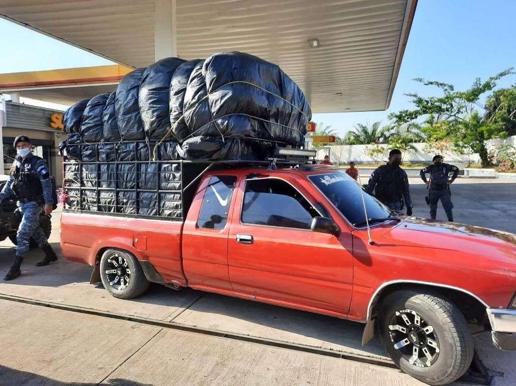 Mercadería de contrabando es decomisada en Chisec, Alta Verapaz