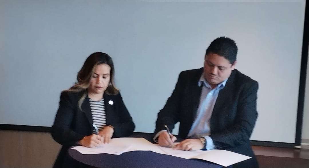 ¿Qué convenio se firmó entre el viceministerio de Vivienda y Asociación Centroamericana para la vivienda?