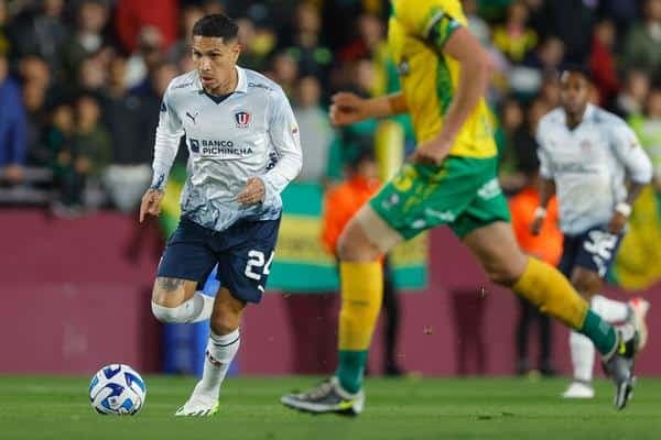 Paolo Guerrero de Liga, en una fotografía de archivo. EFE/ Juan Ignacio Roncoroni
