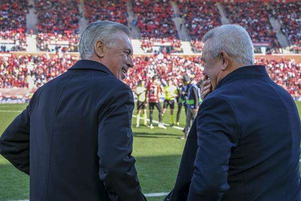 Los entrenadores del Real Madrid y del Real Mallorca, Carlo Ancelotti (i) y Javier Aguirre en una foto de archivo de Sergio G. Cañizares. EFE