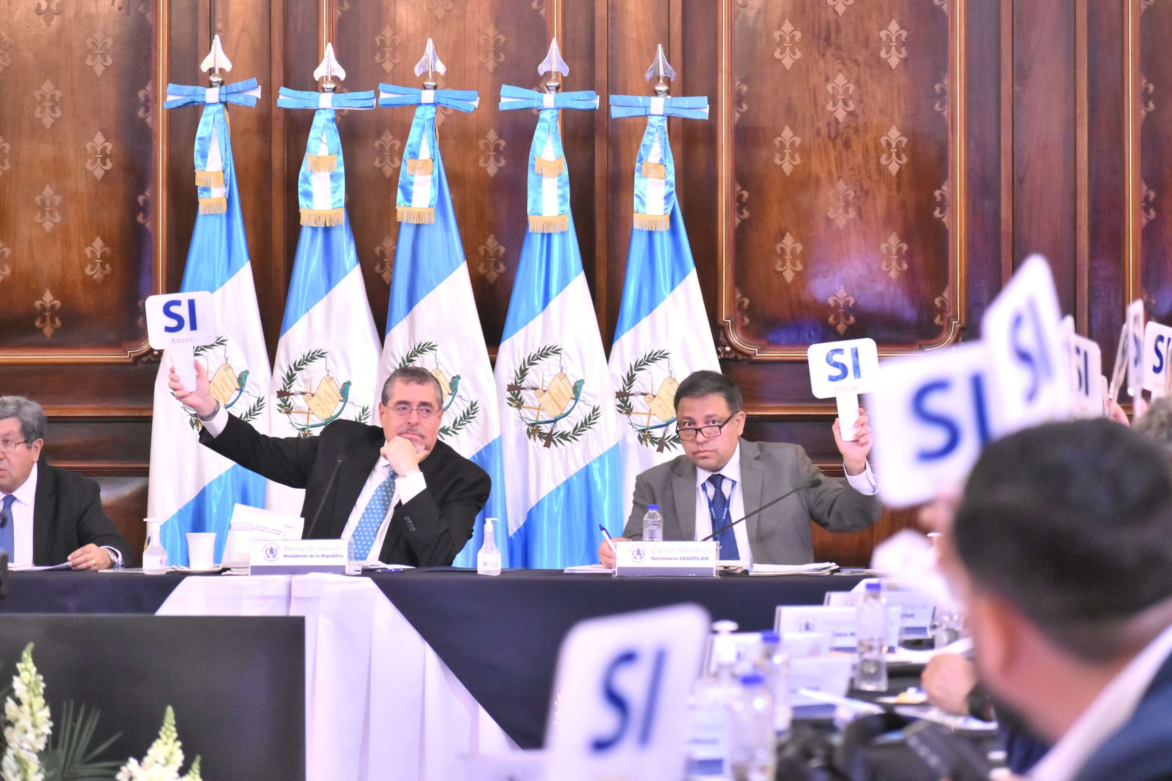 Bernardo Arévalo Gobernadores